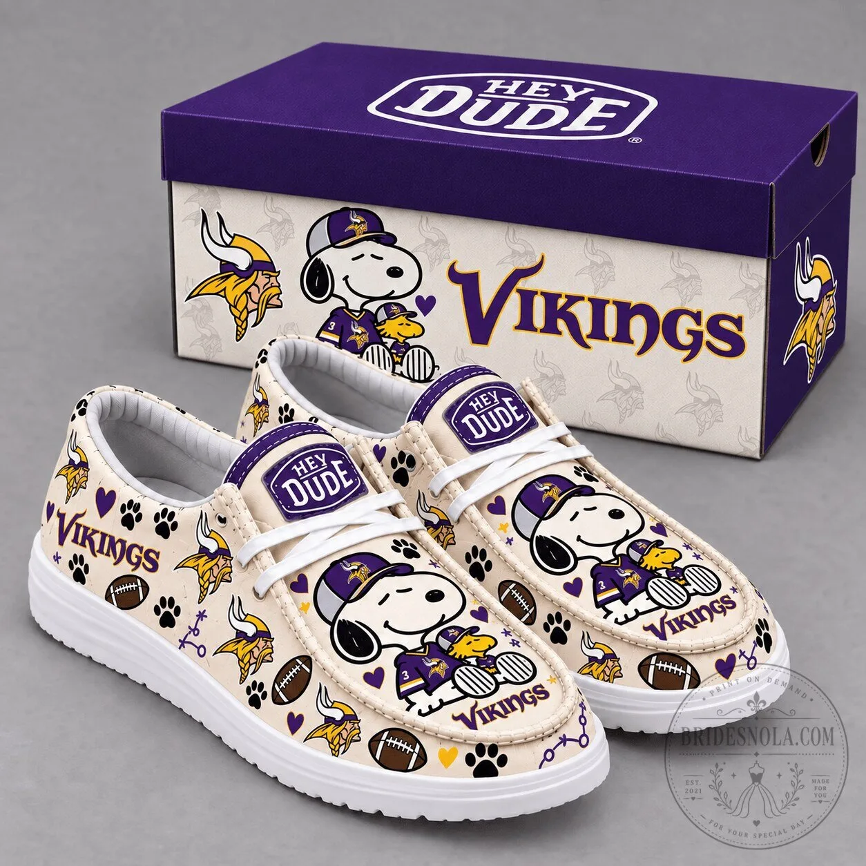 Minnesota Vikings Snoopy Cartoon Character Football Fan Loafer Shoes