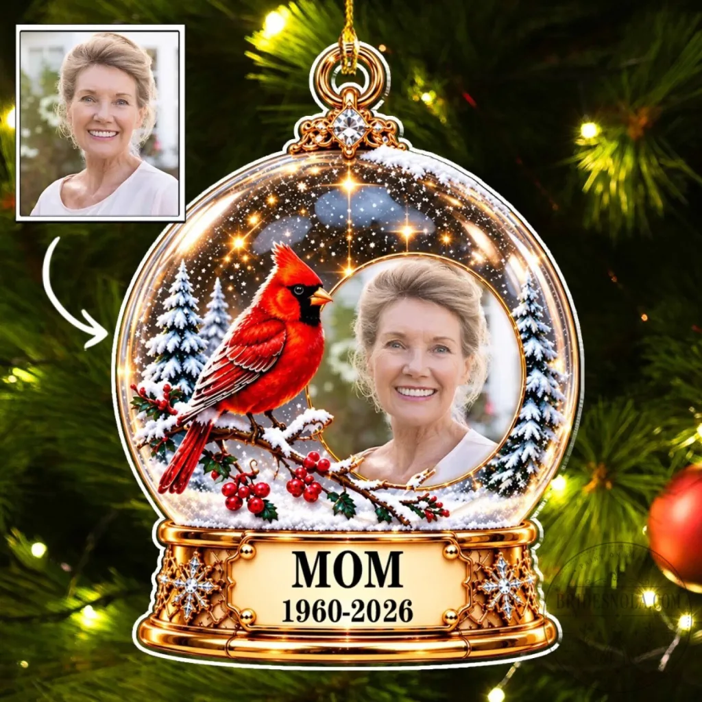 Personalized Cardinal Snow Globe Photo Christmas Ornament for Mom Memorial Gift Personalized Cardinal Snow Globe Photo Christmas Ornament for Mom Memorial Gift
